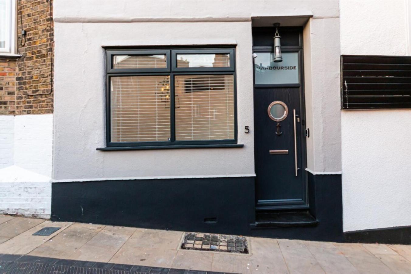 Harbourside Roof Terrace & Sea Views By Adliv Holiday home Ramsgate